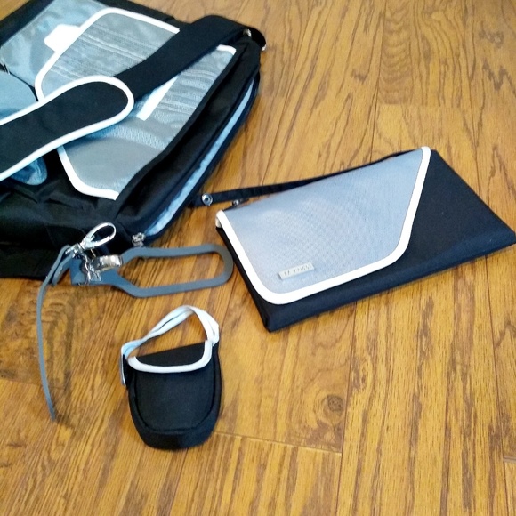 JJ Cole Handbags - JJ Cole black canvas diaper bag NWOT